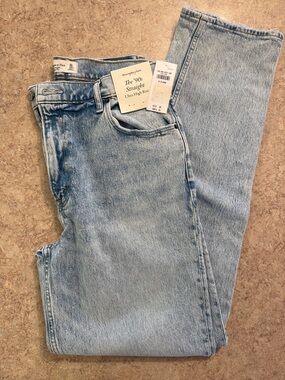 Abercrombie & Fitch Women's Light Blue '90s Straight Jeans ultra high rise